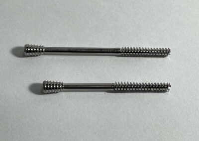 Tornillo de titanio herbert rosca parcial